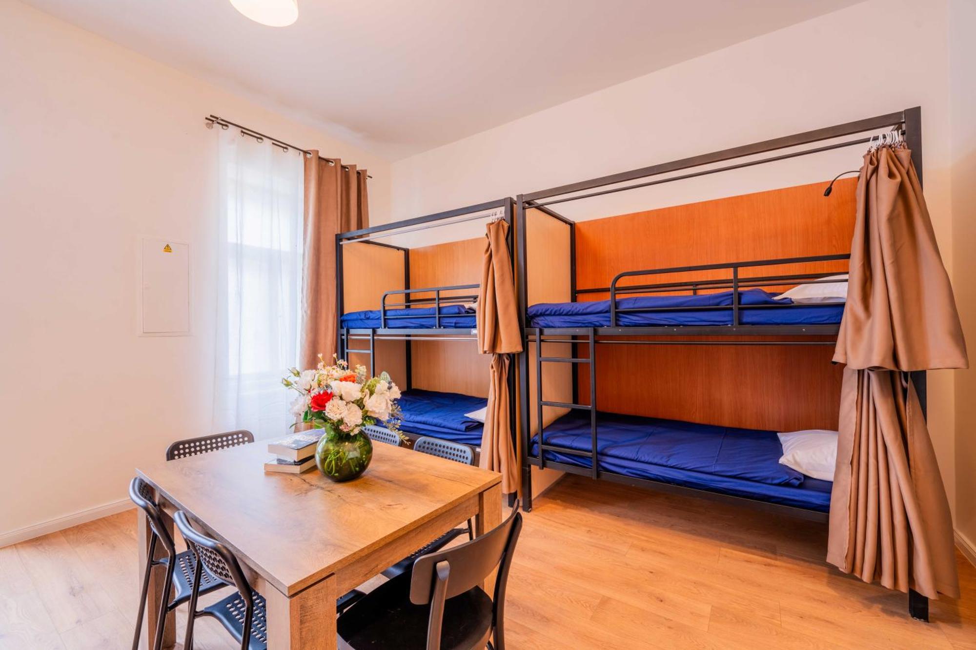 Prague Retreat Boutique Hostel ภายนอก รูปภาพ